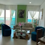 Exclusivo apartamento en torres del lago